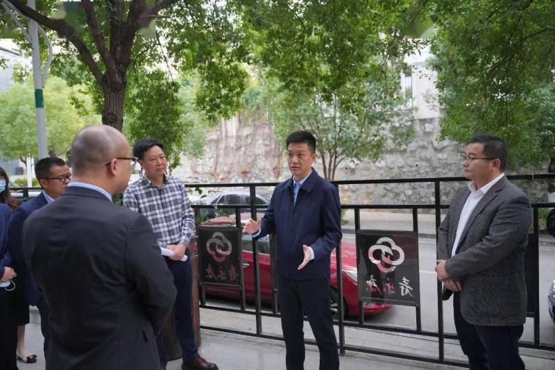 仁和區(qū)委書記班宏調(diào)研壽樂康養(yǎng)老服務(wù)工作